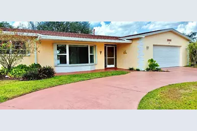 2000 NW 86th Terrace, Pembroke Pines, FL 33024 - Photo 2