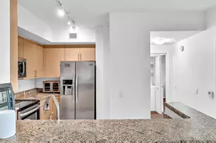 2421 NE 65th St, Fort Lauderdale, FL 33308 - Photo 22