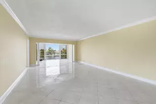 615 N Riverside Dr, Pompano Beach, FL 33062 - Photo 6