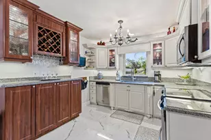 2624 NE 30th St, Fort Lauderdale, FL 33306 - Photo 14