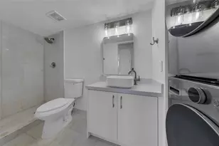 3500 Mystic Pointe Dr, Aventura, FL 33180 - Photo 26