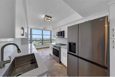 3500 Mystic Pointe Drive, Aventura, FL 33180 - Photo 14