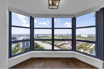 3500 Mystic Pointe Drive, Aventura, FL 33180 - Photo 12