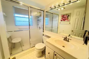 4050 Harwood E, Deerfield Beach, FL 33442 - Photo 12