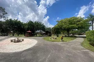 393 Bennington Ln, Lake Worth, FL 33467 - Photo 20