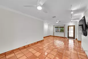 4620 NE 1st Terrace, Fort Lauderdale, FL 33334 - Photo 8