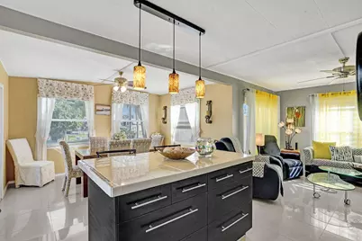 2301 SW 86th Terrace, Davie, FL 33324 - Photo 2