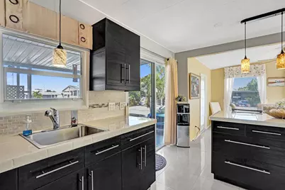 2301 SW 86th Terrace, Davie, FL 33324 - Photo 18