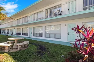 3212 NE 7th Pl, Pompano Beach, FL 33062 - Photo 16