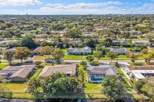 7480 NW 9th St, Plantation, FL 33317 - Photo 56