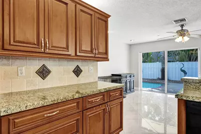 11064 Bismarck Place, Hollywood, FL 33026 - Photo 16