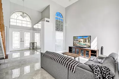 11064 Bismarck Place, Hollywood, FL 33026 - Photo 32