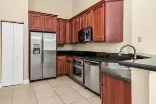 16102 Emerald Estates Dr, Weston, FL 33331 - Photo 4