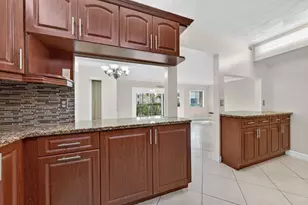 526 Shady Pine Way, Greenacres, FL 33415 - Photo 4