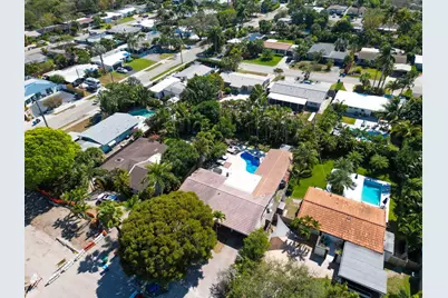 1574 NE 38th Street, Oakland Park, FL 33334 - Photo 14
