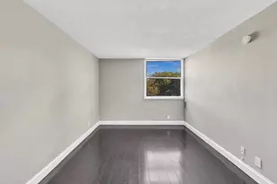 2701 Riverside Dr, Coral Springs, FL 33065 - Photo 10