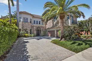 10468 Trianon Pl, Wellington, FL 33449 - Photo 4