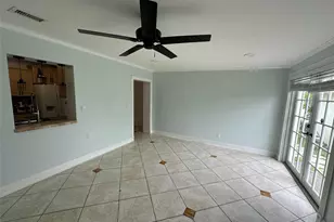 445 NE 109th St, Miami, FL 33161 - Photo 6