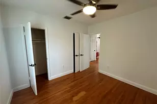 445 NE 109th St, Miami, FL 33161 - Photo 10