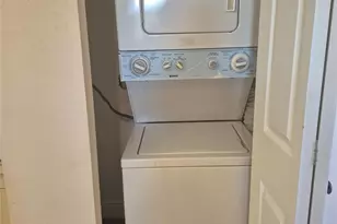 278 Flanders F, Delray Beach, FL 33484 - Photo 12