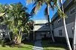278 Flanders F, Delray Beach, FL 33484 - Photo 2