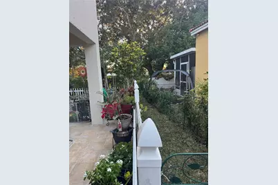 593 Bedford Avenue, Weston, FL 33326 - Photo 32