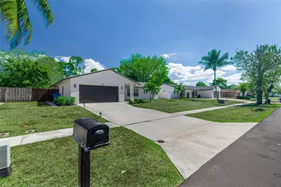 188 Martin Circle, Royal Palm Beach, FL 33411 - Photo 2