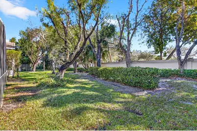 9820 Lemonwood Drive, Boynton Beach, FL 33437 - Photo 36