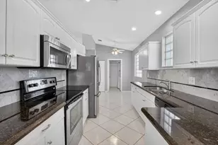 9820 Lemonwood Dr, Boynton Beach, FL 33437 - Photo 16