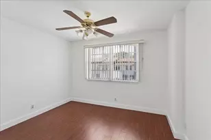 9500 SW 1st Pl, Coral Springs, FL 33071 - Photo 8