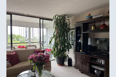 20500 W Country Club Drive #416, Aventura, FL 33180 - Photo 4