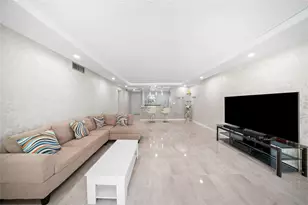 2615 NE 3rd Ct, Boynton Beach, FL 33435 - Photo 1