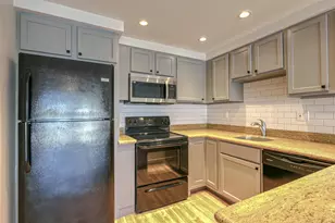 2900 NE 30th St, Fort Lauderdale, FL 33306 - Photo 8