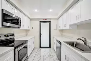 3541 NW 95th Terrace, Sunrise, FL 33351 - Photo 12