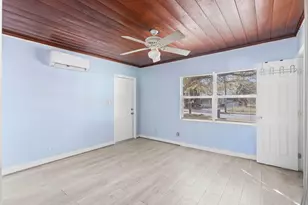 602 Texas Ct, Fort Pierce, FL 34950 - Photo 2