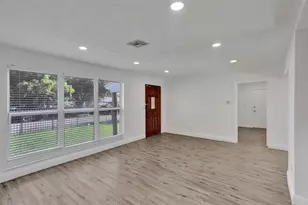 30 NE 139th St, North Miami, FL 33161 - Photo 12