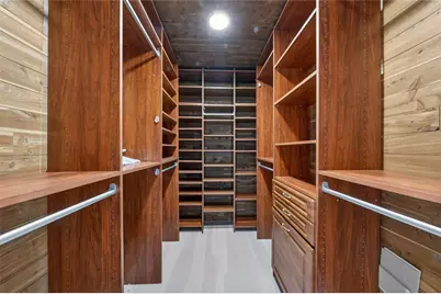 1762 NE 38th Street, Oakland Park, FL 33334 - Photo 18