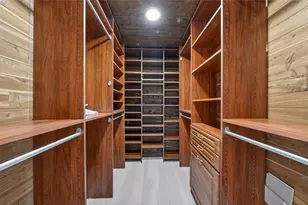 1762 NE 38th St, Oakland Park, FL 33334 - Photo 18