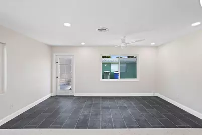 1013 Hispana Avenue, Fort Pierce, FL 34982 - Photo 6