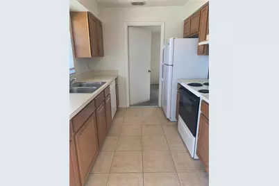 619 SE Clifton Lane, Port Saint Lucie, FL 34983 - Photo 2