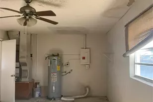 619 SE Clifton Ln, Port Saint Lucie, FL 34983 - Photo 8