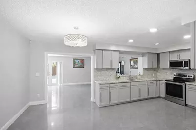 640 SW 68th Terrace, Pembroke Pines, FL 33023 - Photo 12