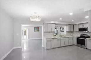 640 SW 68th Terrace, Pembroke Pines, FL 33023 - Photo 12