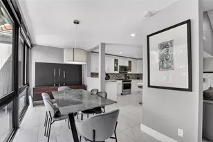 19480 Sawgrass Dr, Boca Raton, FL 33434 - Photo 18