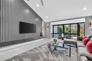 19480 Sawgrass Dr, Boca Raton, FL 33434 - Photo 8