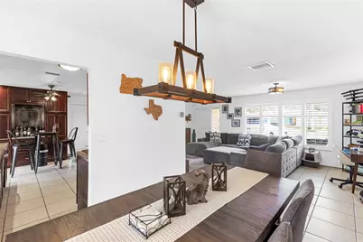 5607 NW 49th Avenue, Tamarac, FL 33319 - Photo 14