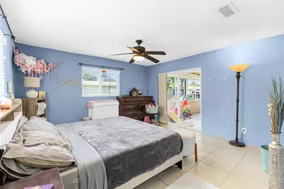 5607 NW 49th Avenue, Tamarac, FL 33319 - Photo 24