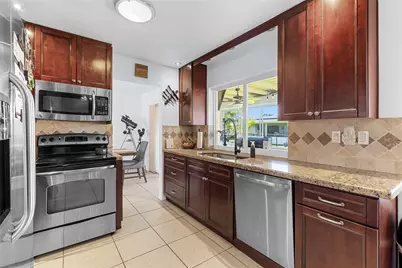 5607 NW 49th Avenue, Tamarac, FL 33319 - Photo 8