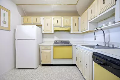 2801 Somerset Drive #401, Lauderdale Lakes, FL 33311 - Photo 8