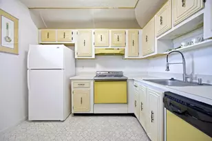 2801 Somerset Dr, Lauderdale Lakes, FL 33311 - Photo 8